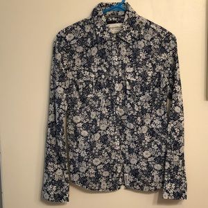 Aeropostale navy and white floral blouse